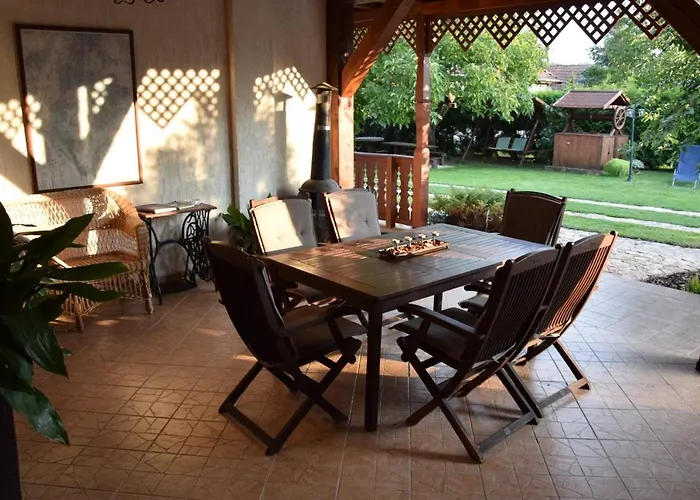 Bodrog-parti Vendeghaz Bodrogolaszi